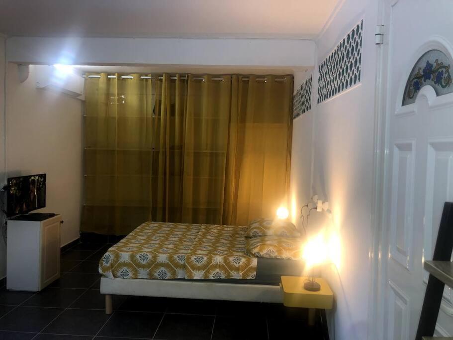 Studio Cosy Avec Piscine Saint-Joseph Bagian luar foto